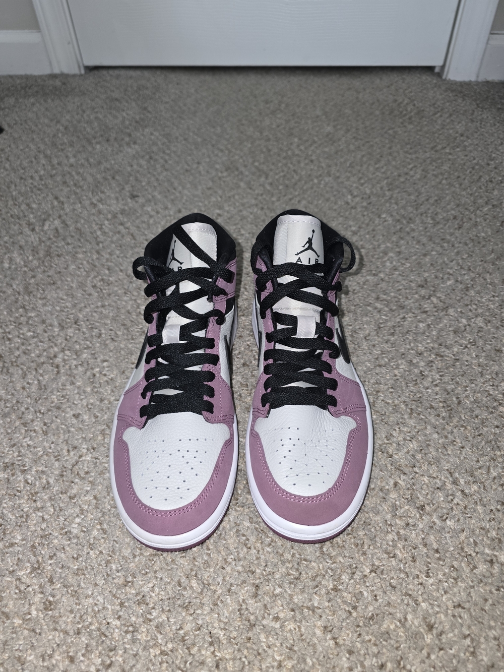 Nike Air Jordan 1 Mid SE Women's High-Top Sneakers In Light Mulberry Size 6.5 - Picture 6 of 10